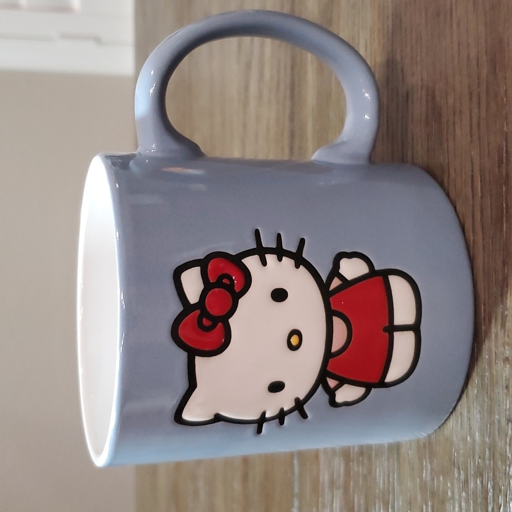 Hello Kitty Mug - Picture 2 of 8